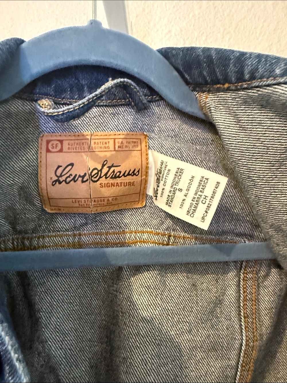 Levi Strauss Signature Vintage Classic Blue Denim Jacket with Tan Stitching S - Picture 3 of 8